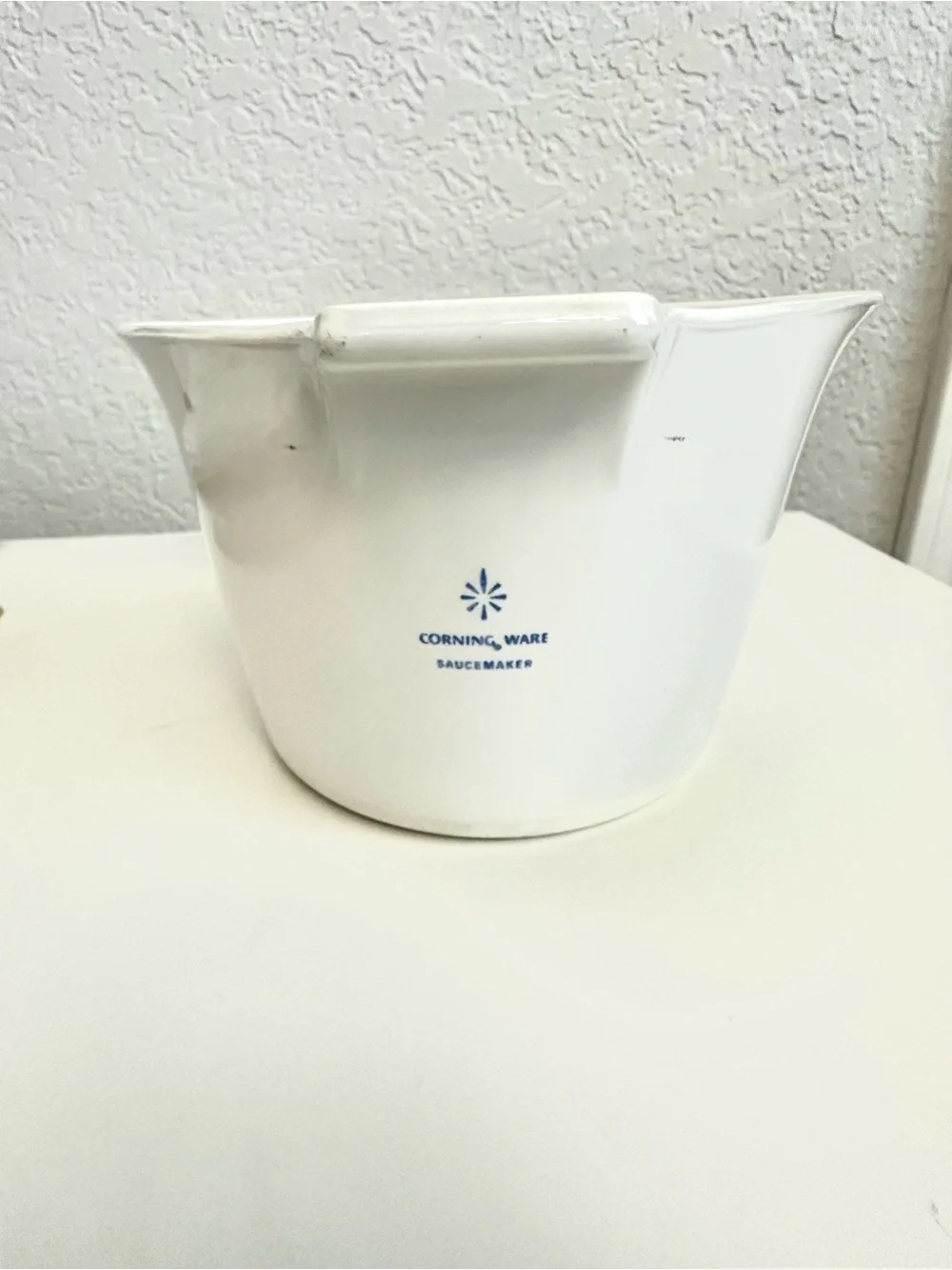 Corning Ware 4 Cup Sauce Maker / 3 Sided Pouring Spouts-Cornflower Blue